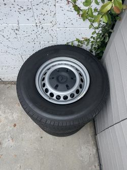 Mercedes Sprinter Wheels And Tires - Michelin Agilis LTX LT245/75R16