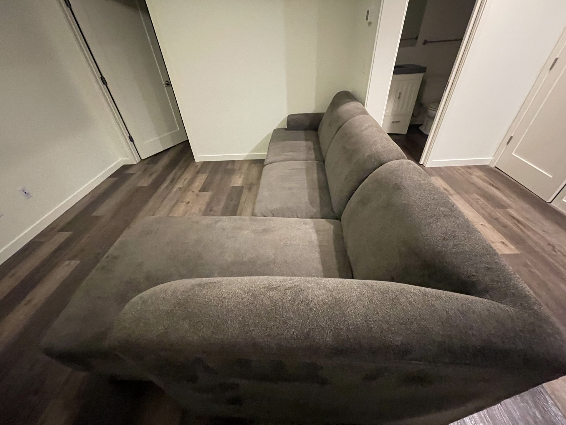 Sectional Sofa  (Barely Used)