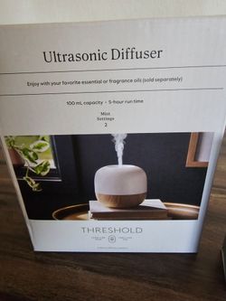 Ultrasonic defuser woth essential oil