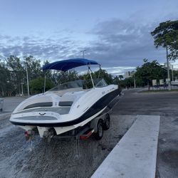 Yamaha 2 Engine Boat