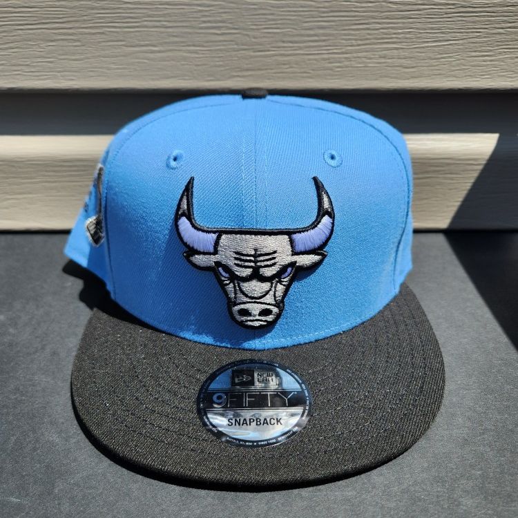 Chicago Bulls Snapback Hat Match Air Jordan 5 University Blue for Sale in  Wathena, KS - OfferUp