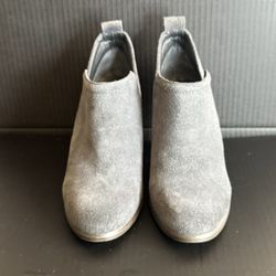 Vince Camuto Shoes Vince Camuto Francia Charcoal Suede Ankle Booties Size 5.5W