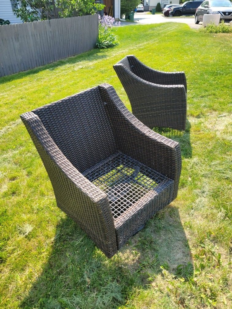 Rattan Swivel/Rocking Chairs