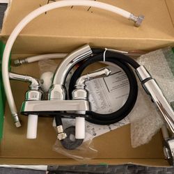 4-inch Pull-out Laundry Faucet Kit
