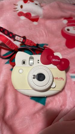 Hello kitty polaroid