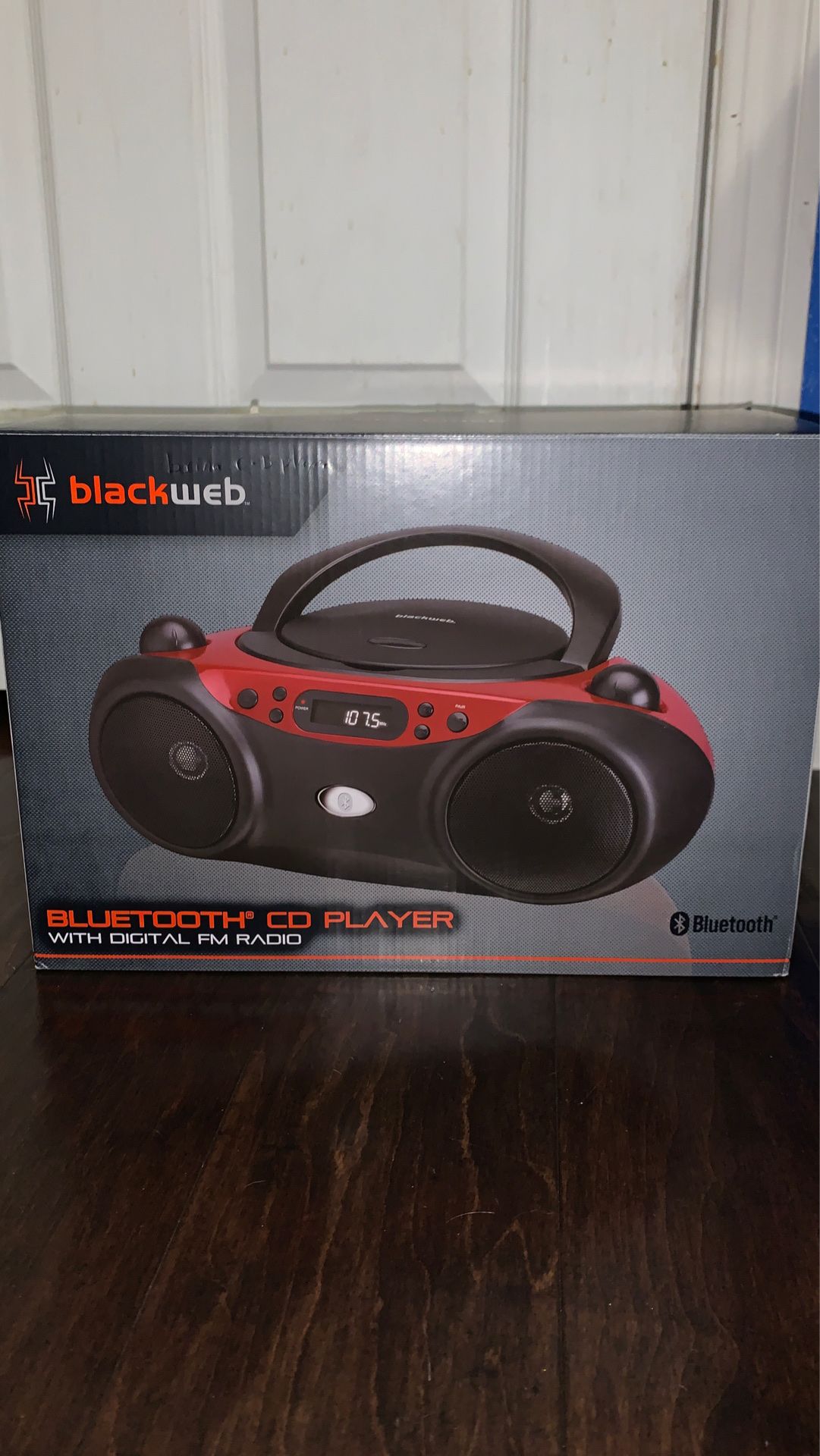 Blackweb Bluetooth CD player with digital FM radio