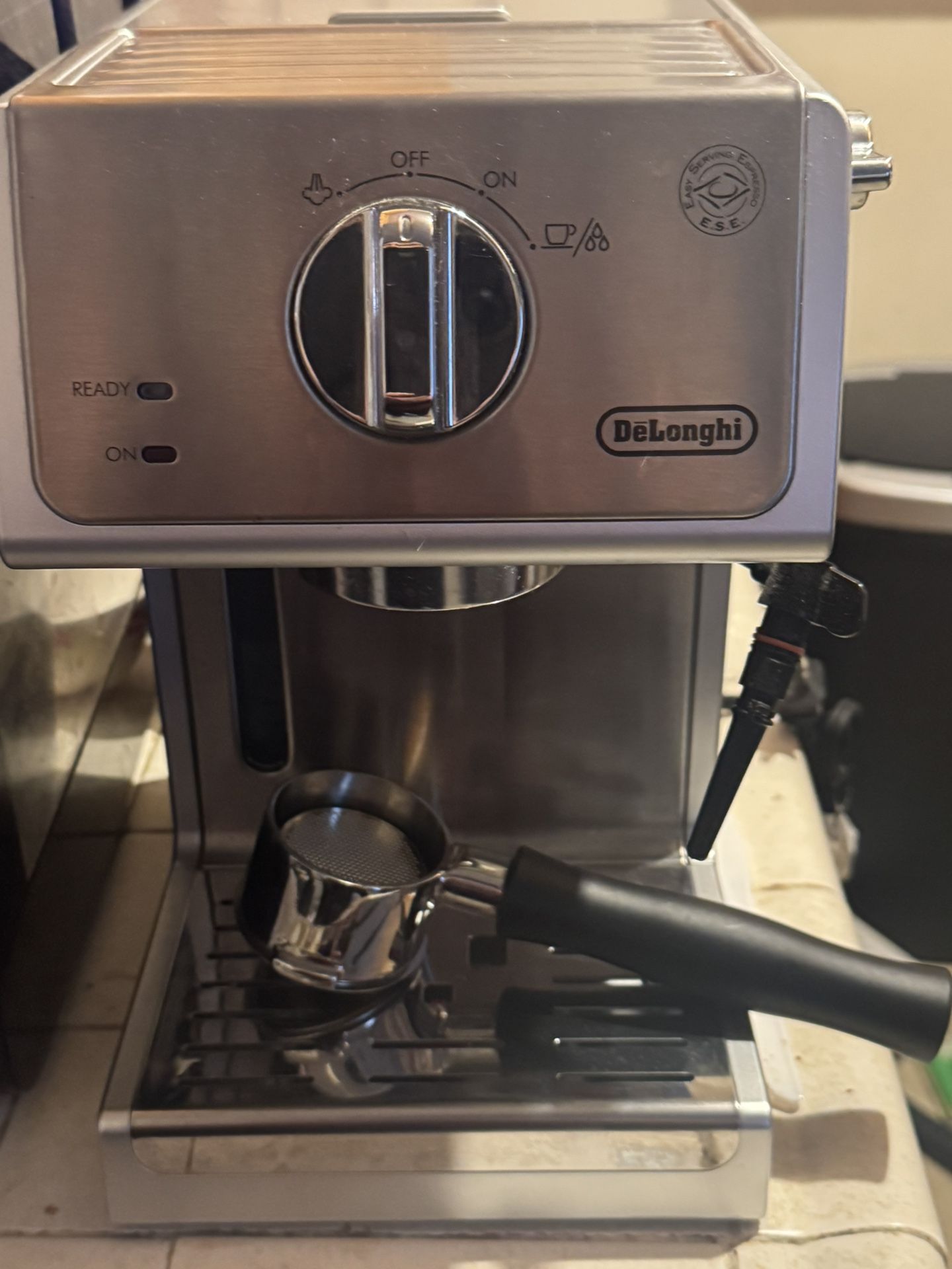 DeLonghi Espresso Machine (ECP3630)