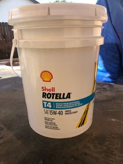 Shell Rotella T4 Diesel Motor Oil