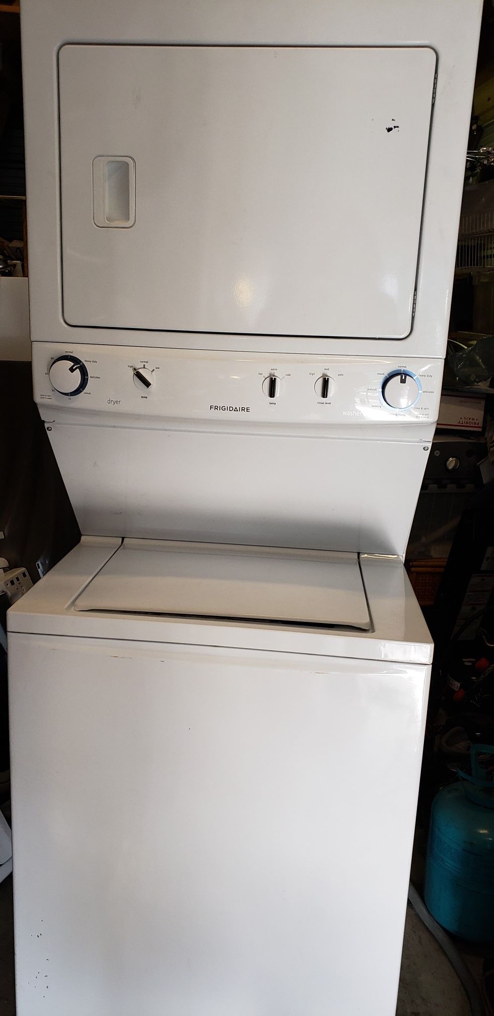 Frigidaire stacked washer dryer (3 years old)