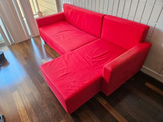 IKEA LUGNVIK Red Sectional Sofa Bed + Storage. Good frame, some stains. Sofa cama