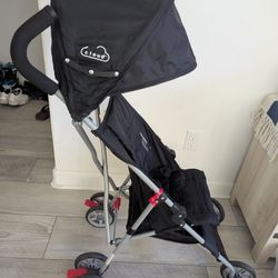 Kolcraft Cloud Lightweight/Large Umbrella Canopy Stroller