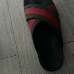 The Color Is Green Black And Red And There Real Gucci Slides 