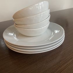 Crate & Barrel 4 Piece Of White  Plates  8.25” In Diameter and 4 Bowls 5”  Sold together or Separately 