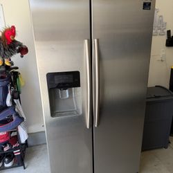 Used Samsung Fridge. 