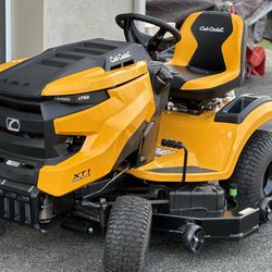 Cub Cadet 50” Ride On Mower 