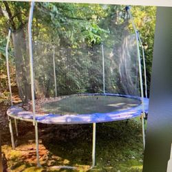 Trampoline 10ft - Like New Cedar Park