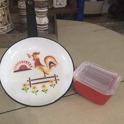 Vintage Pyrex Container & Enameled Rooster Pan 
