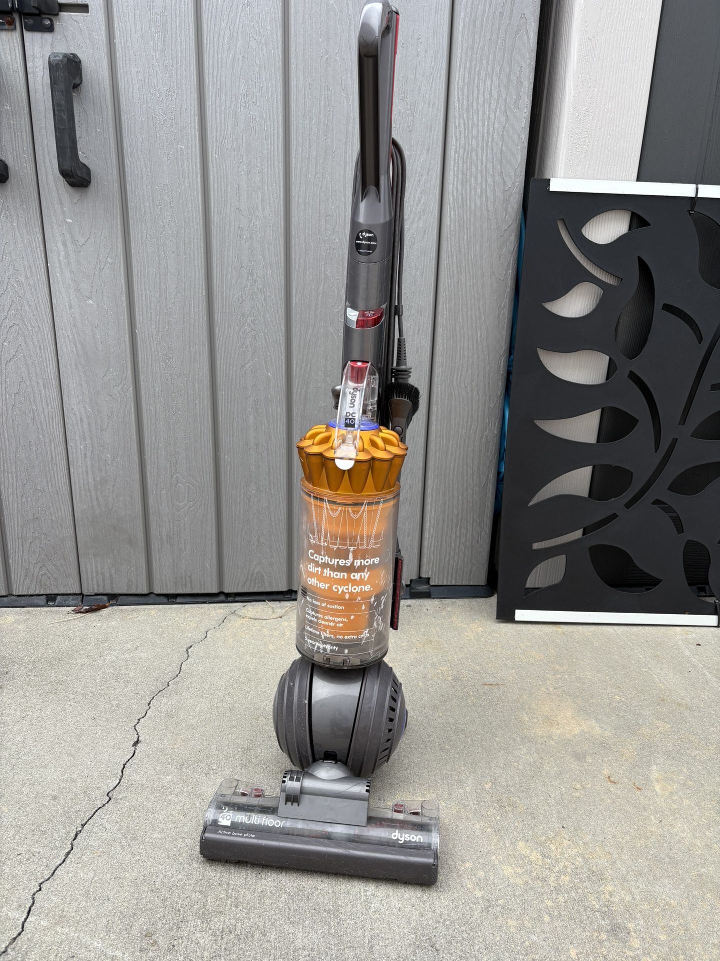 Dyson vacuum Cleaner