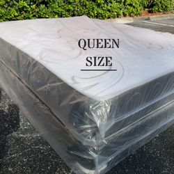 NEW QUEEN-SIZE MATTRESS & BOX SPRING - 2PC
