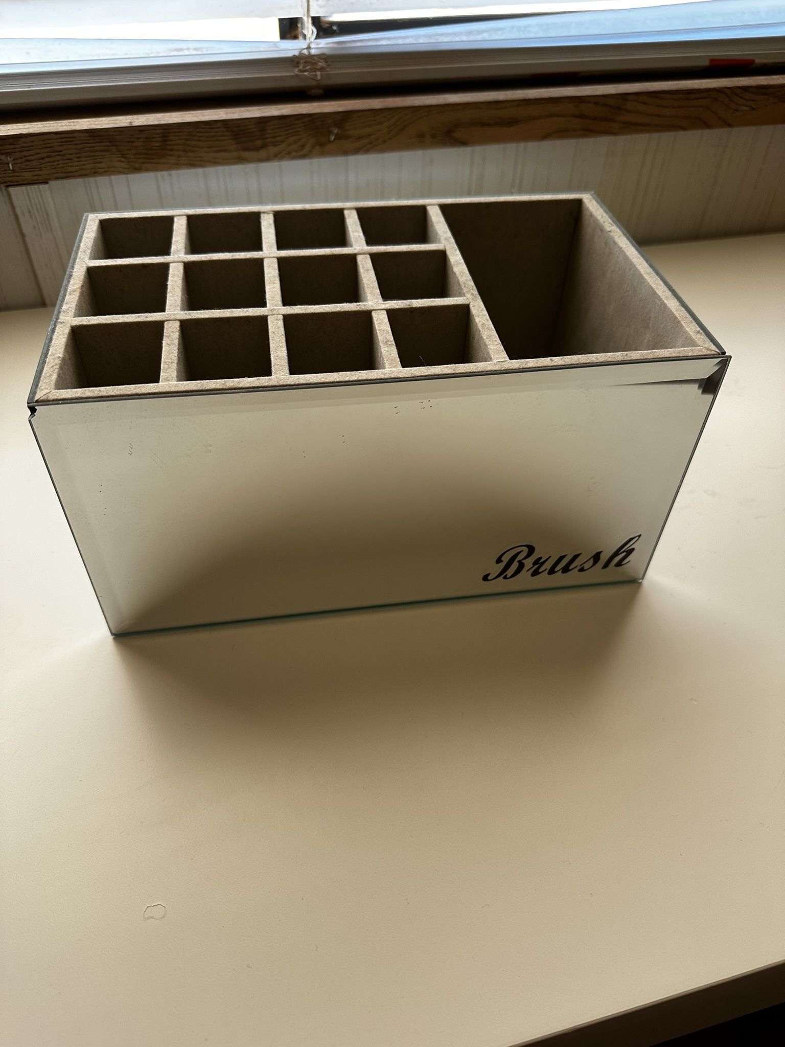 Makeup Brush Holder 