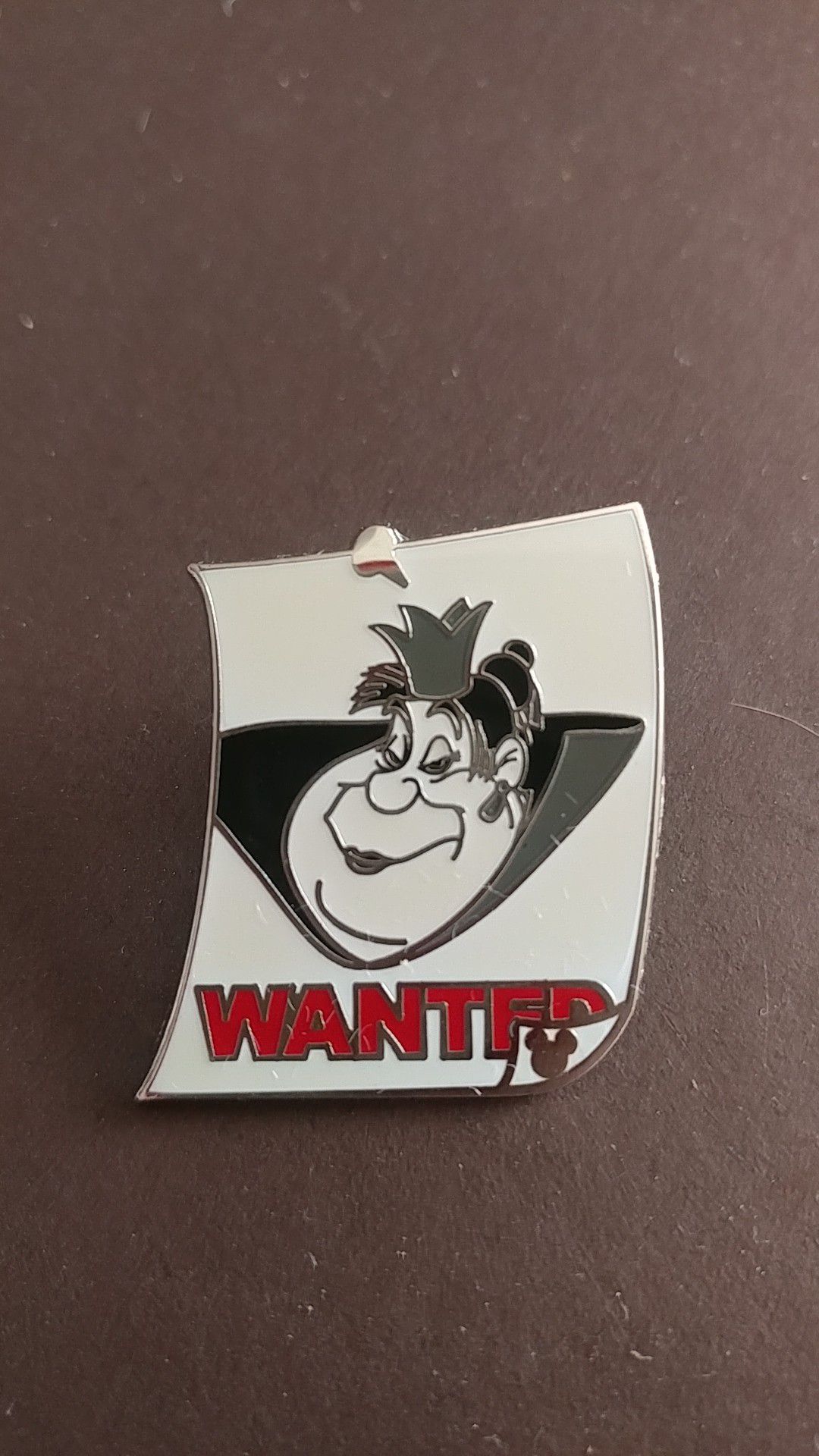 Queen of Hearts Cast trading pin