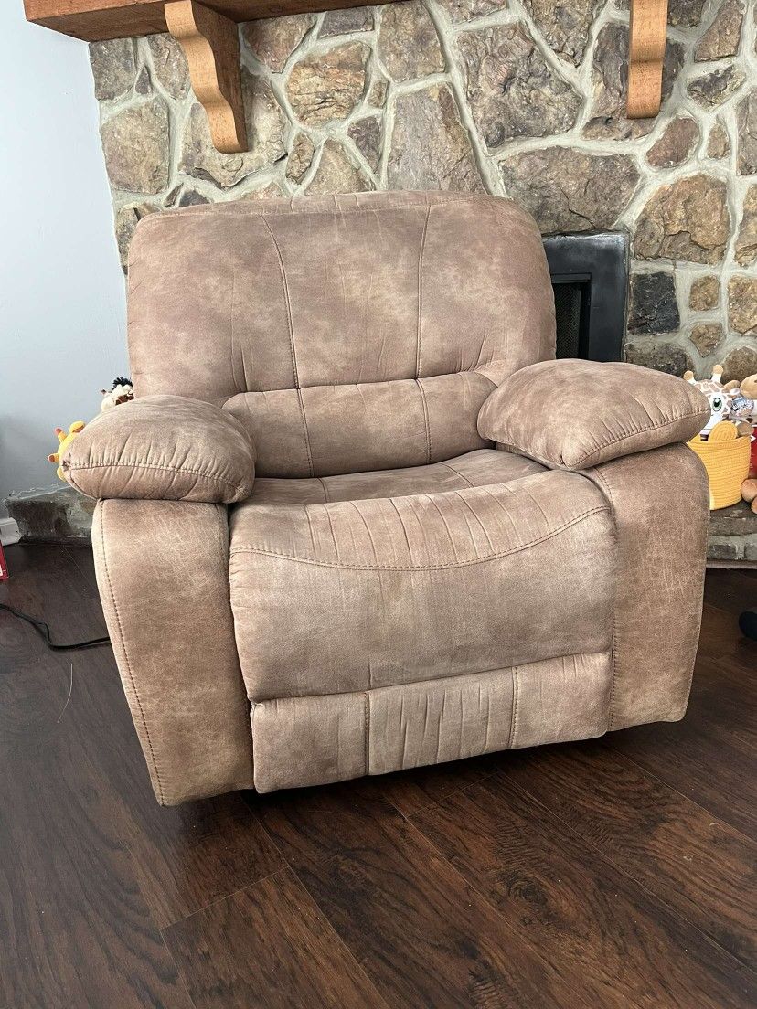 Tan Electric Recliner
