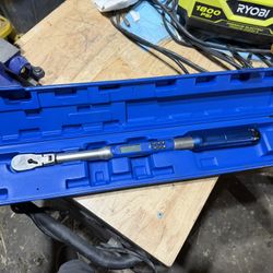 Cornwell 3/8 Digital Torque Wrench Like New