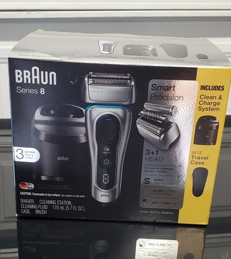 NEW - Braun Series 8 Shaver Model #8370cc Sonic Technology Wet & Dry Shave