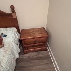 Five Piece Bed Set 