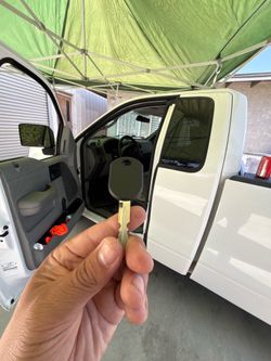 Llaves de autos / car keys and remotes