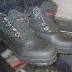 Sorel Womens Size 10 fur lined Leather Winter Boots