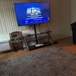 Vizio Smart tvv& stand 
