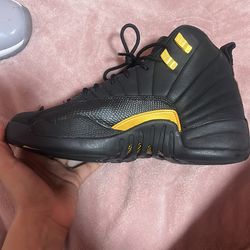 Jordan 12’s size 6 boys