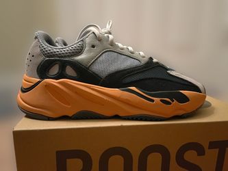 Adidas Yeezy Boost 700 (Size 9) *New*