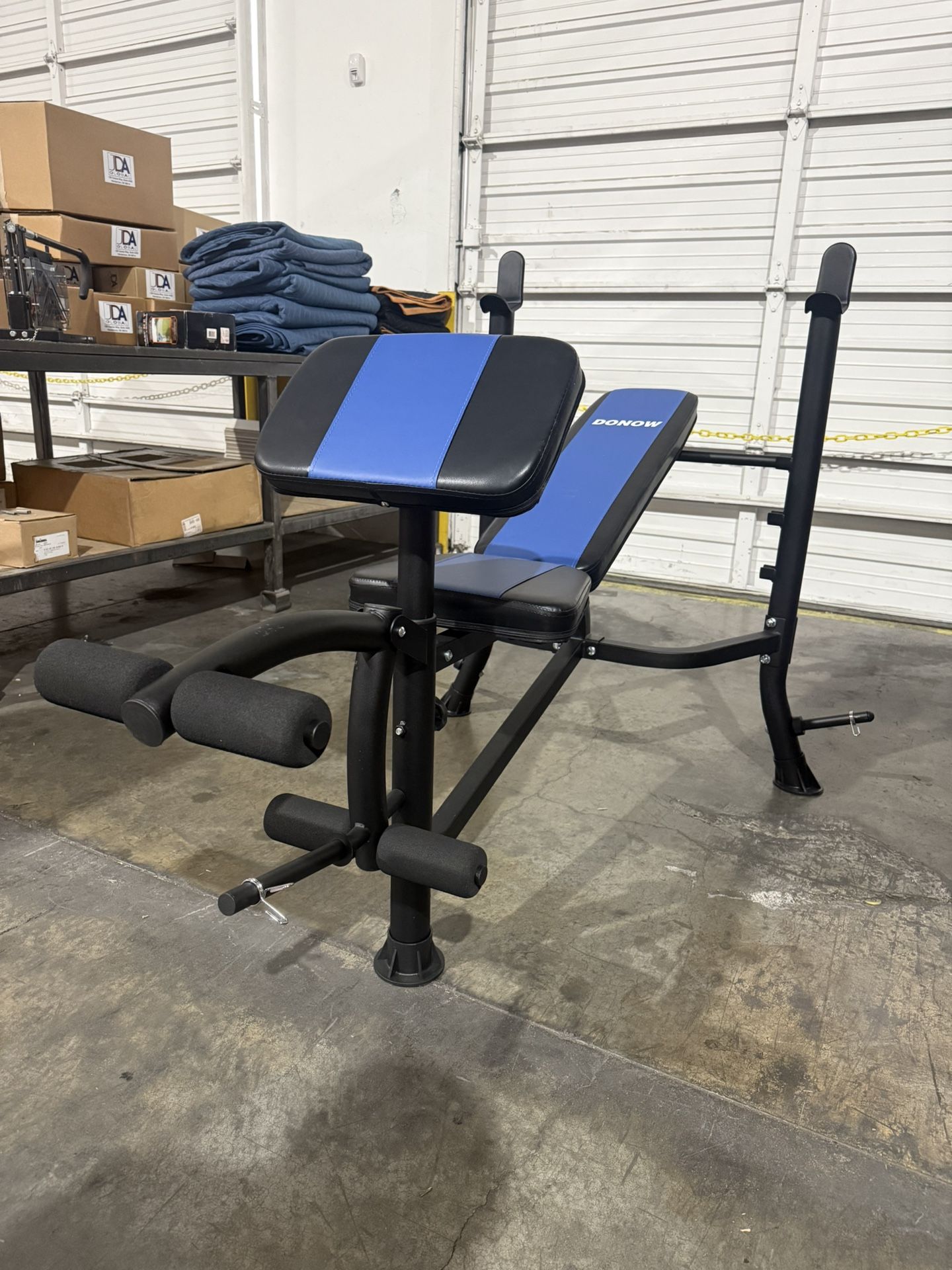 Weight Bench & Dumbbell Rack