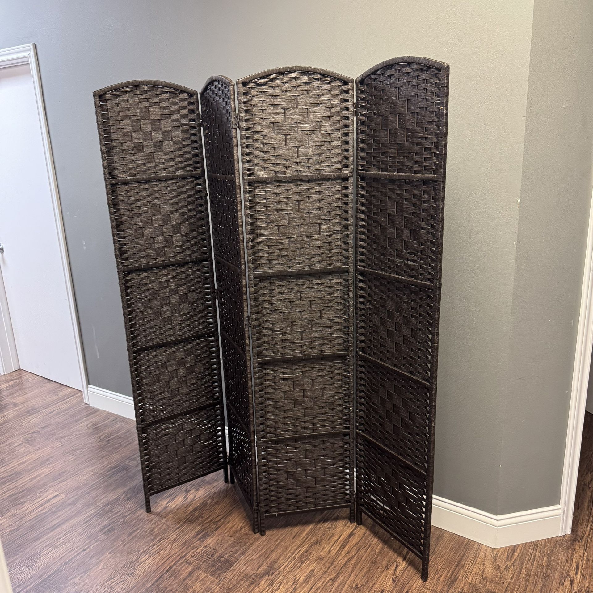 6 Foot Tall Room Divider