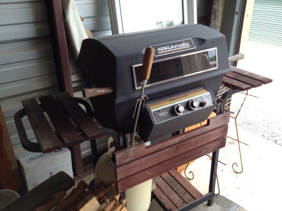 Gas grill