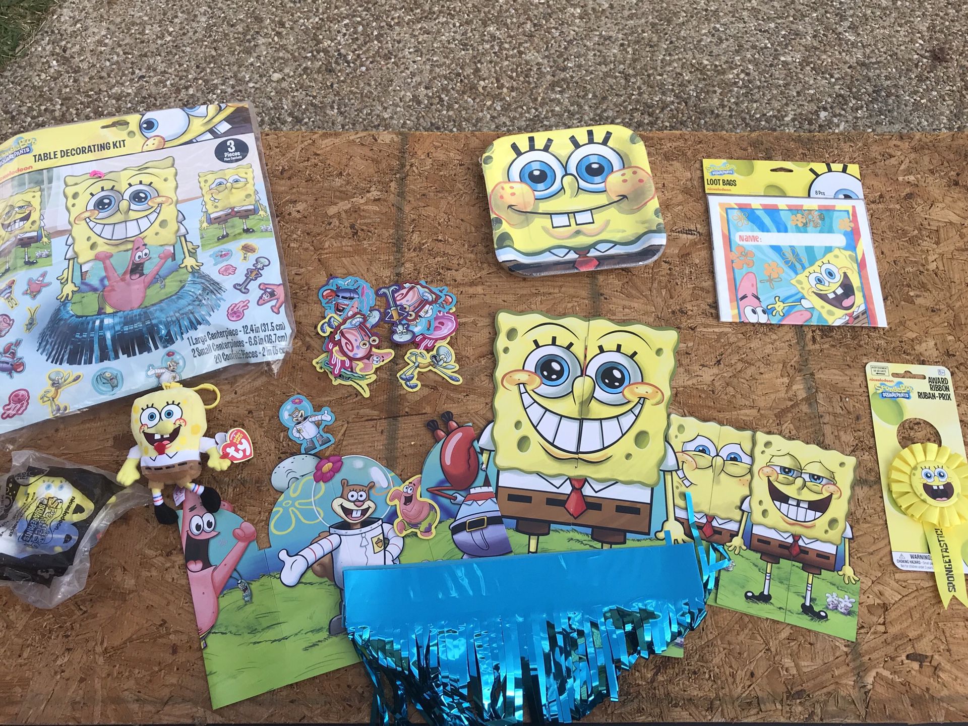 SpongeBob SquarePants party decorations