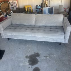 Nice sofa for cheap