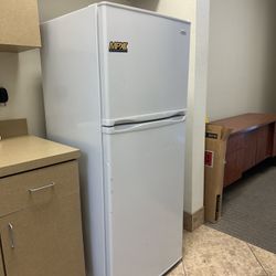 Refrigerator / Freezer  