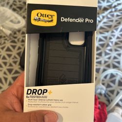 iPhone 14 Otterbox Defender Pro Series