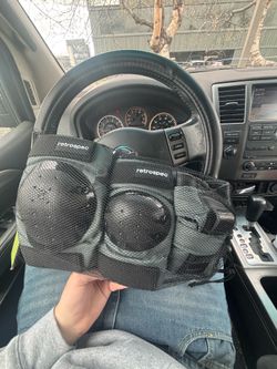 Elbow and knee pads