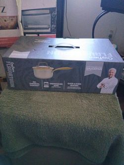 GuY FIeri's  FLAUORTOWN saucepan