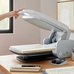 Cricut Auto Heat Press And Accessories Bundle 