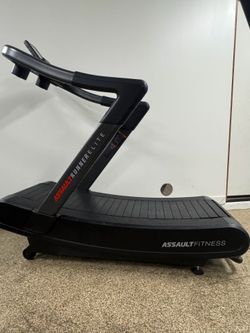 Assault Runner ELITE Slat Belt Curve Treadmill