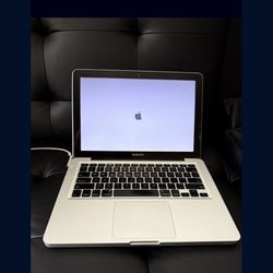 MacBook Pro 2011 (NO SOFTWARE)