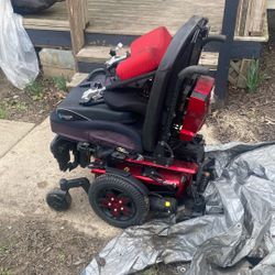 Quantum Edge 3 Power Wheelchair 