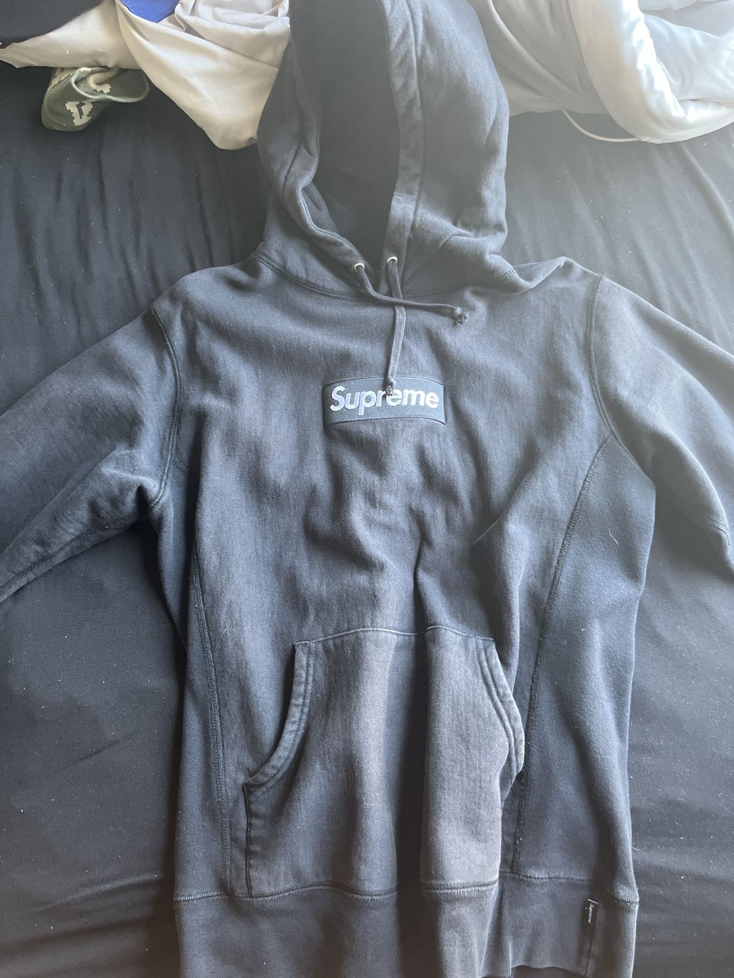 Supreme FW17 Box Logo Hoodie