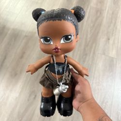 Vintage 2005 Bratz big Babyz Sasha doll (used)