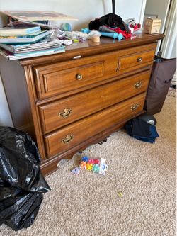 Dresser